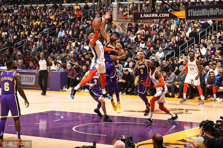 他犀利的进 他犀利的进