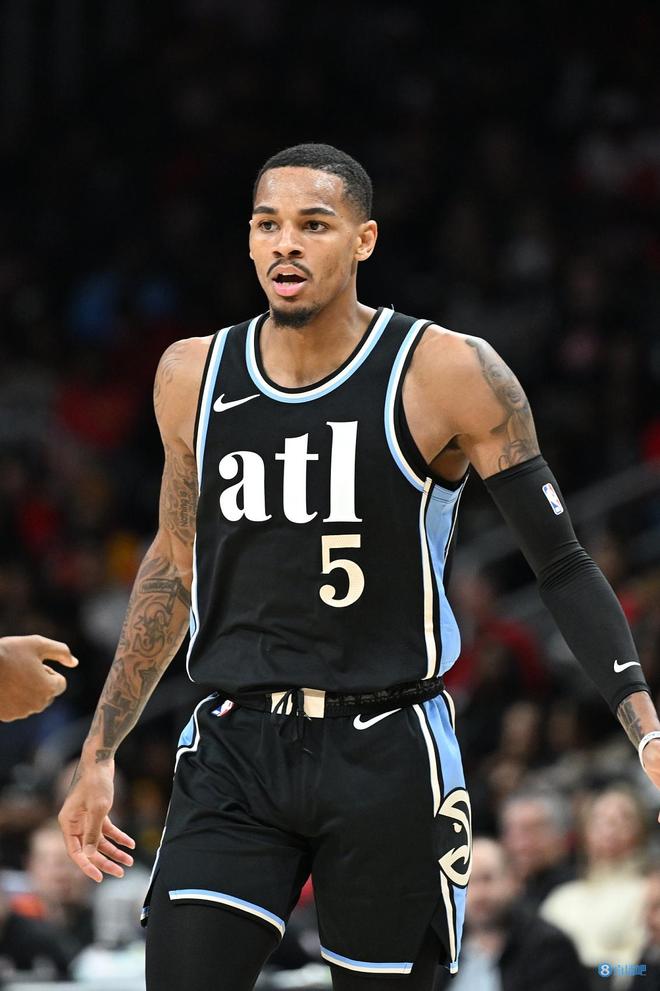 边后卫斜内 边后卫斜内